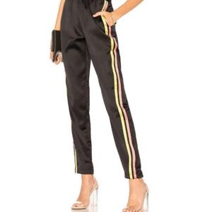 Lovers & Friends silky track pant w pockets!